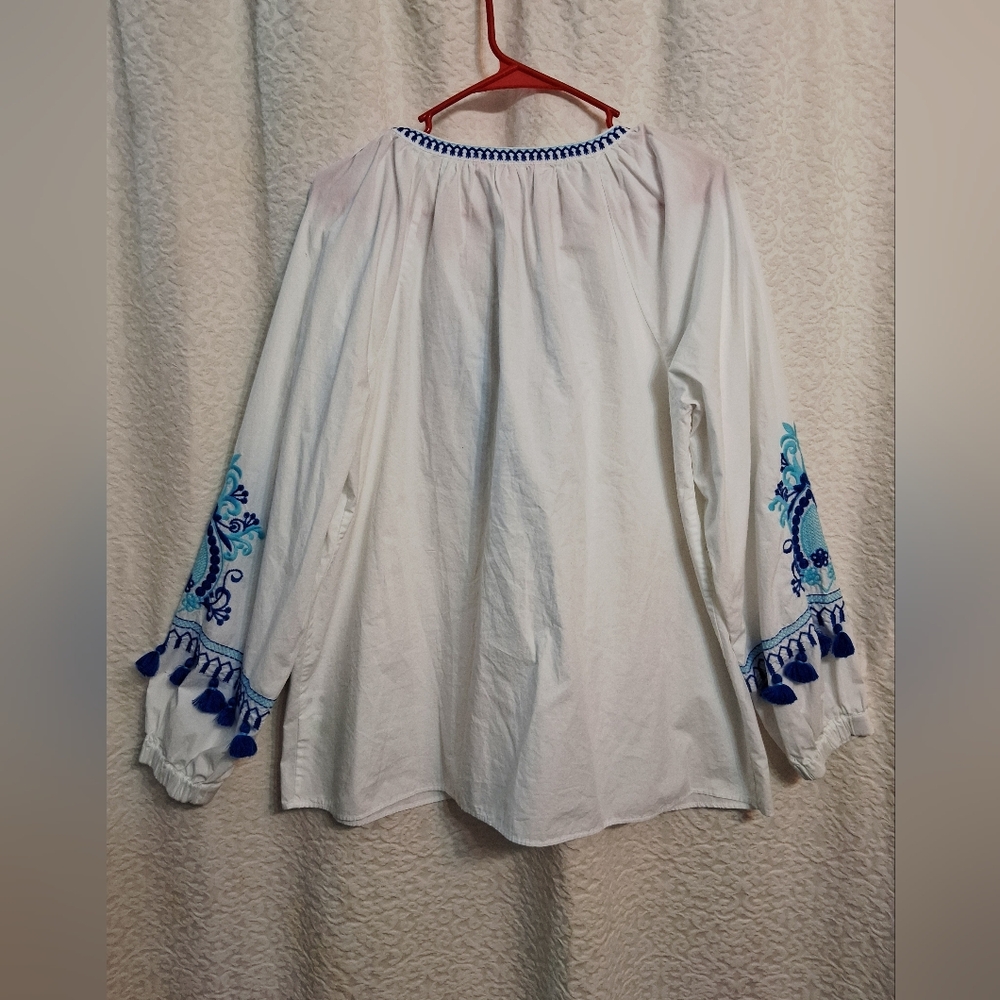 Lilly Pulitzer White Blouse with Blue Embroidery - Picture 5 of 6